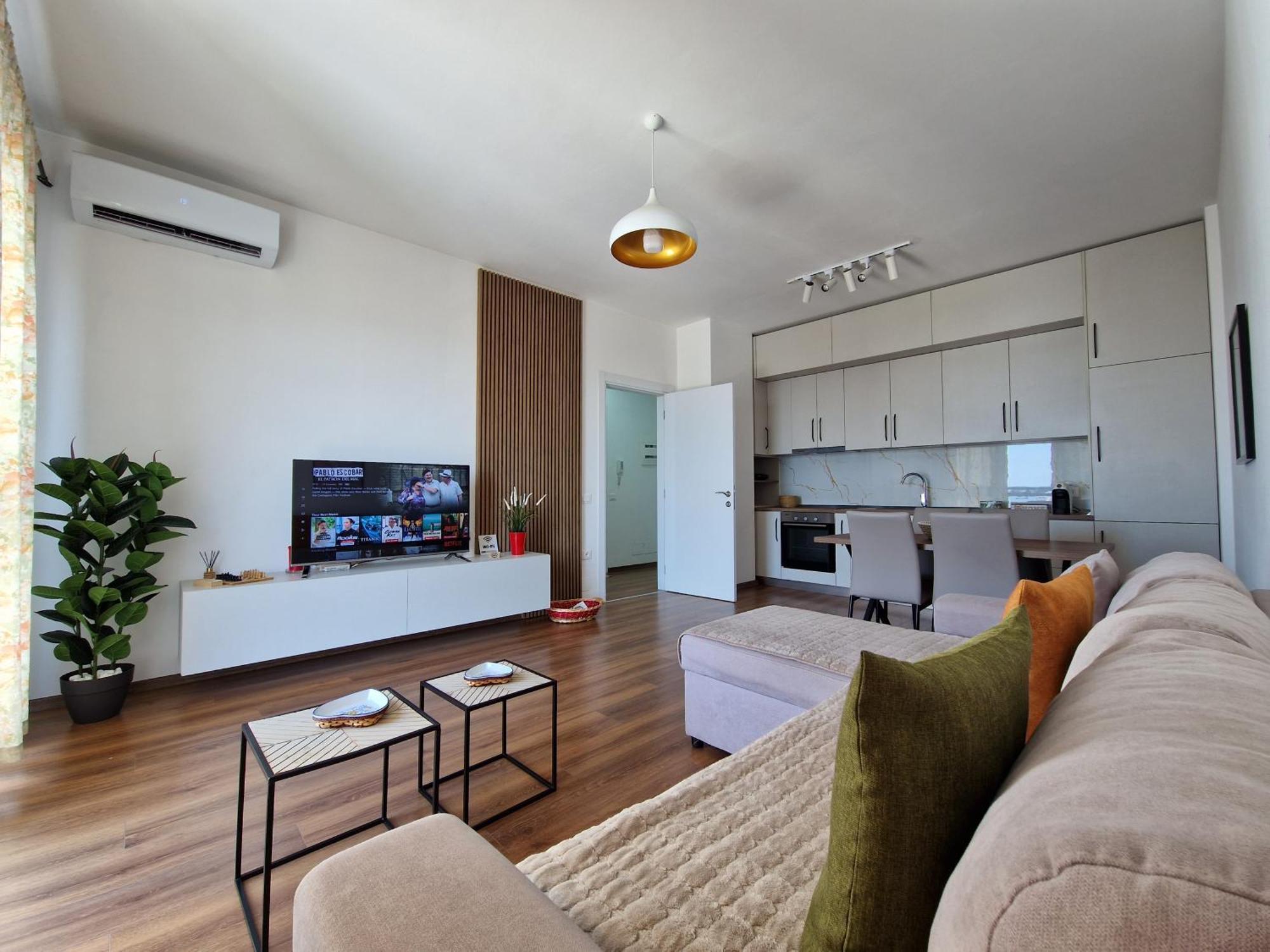 Red & White Palace Apartment 티라나 외부 사진